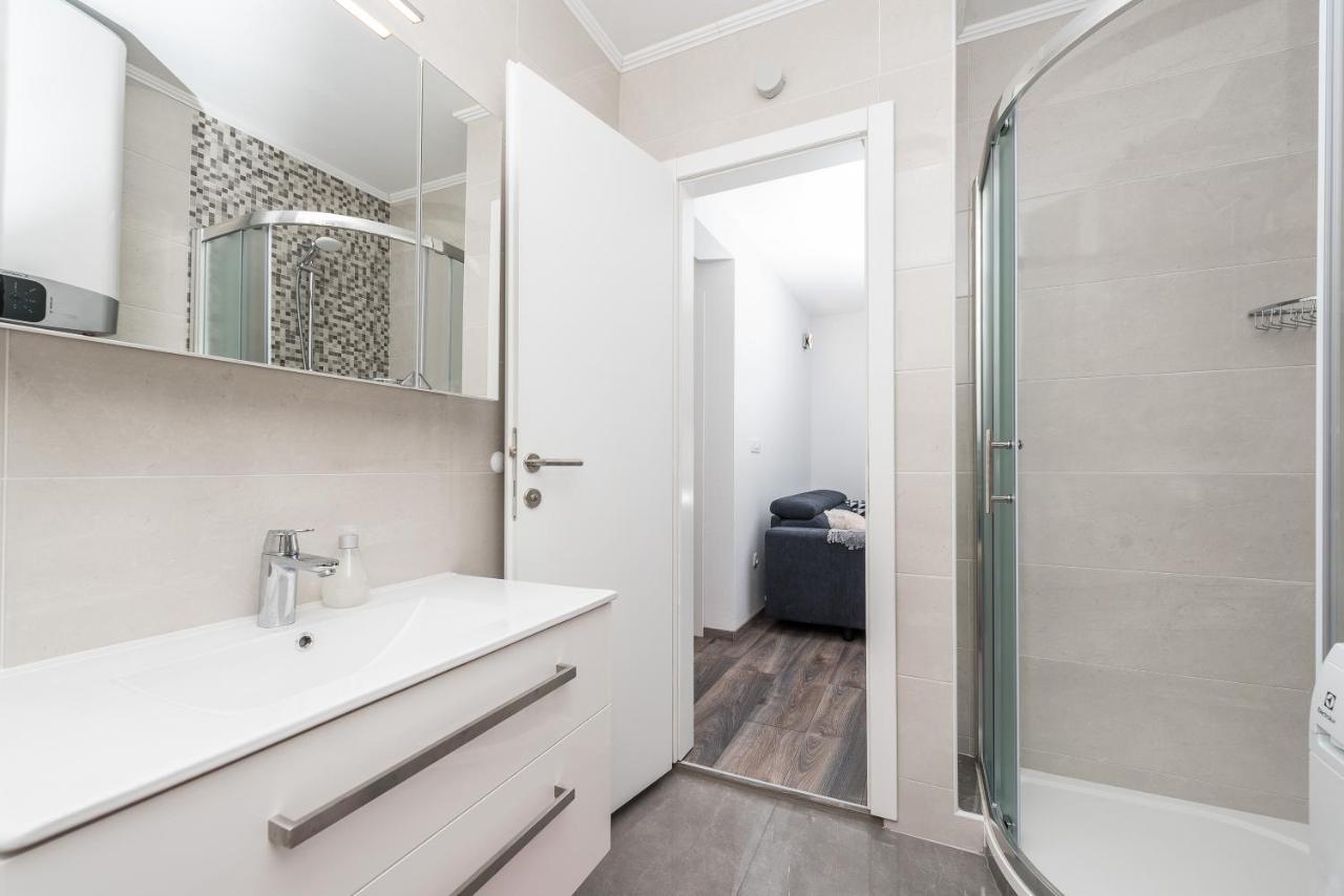 Apartments Janice Pakostane Ngoại thất bức ảnh