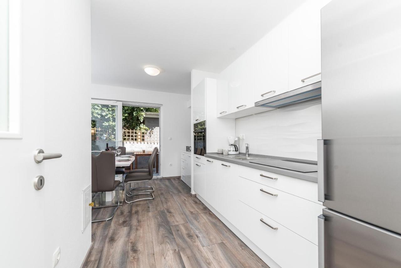 Apartments Janice Pakostane Ngoại thất bức ảnh