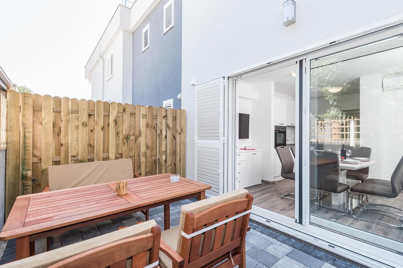 Apartments Janice Pakostane Ngoại thất bức ảnh
