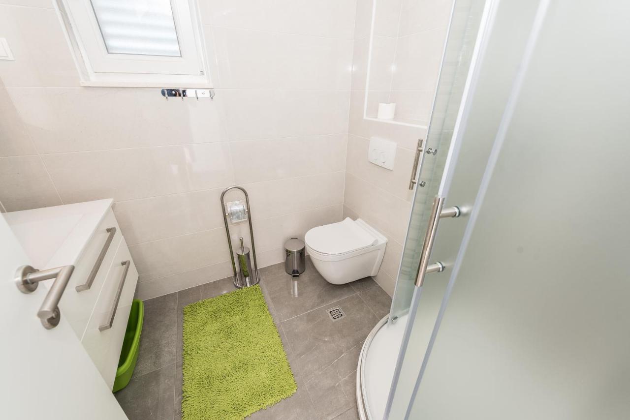 Apartments Janice Pakostane Ngoại thất bức ảnh