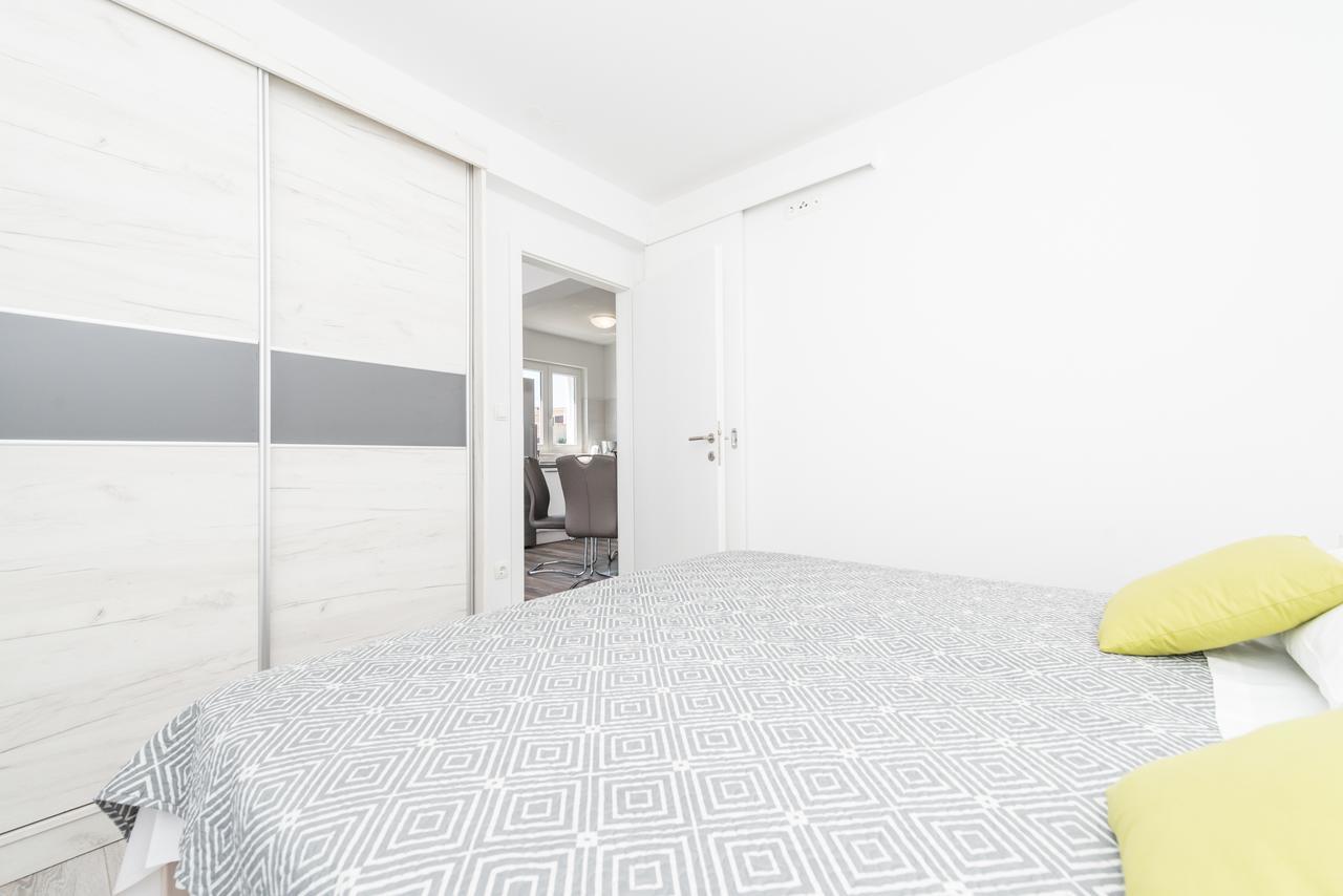 Apartments Janice Pakostane Ngoại thất bức ảnh